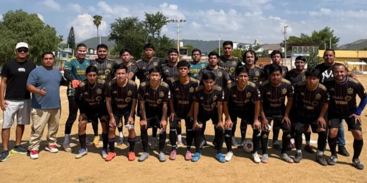 ¿Semifinal manipulada? Zaachila señala alineación indebida y arbitraje tendencioso en Liga Mayor A
