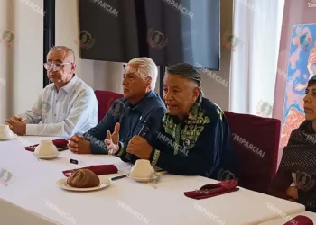 Fotos: Lisbeth Mejía Reyes // La obra está dirigida por Sergio Hernández y a cargo del grupo Teatro Vivo de Oaxaca.