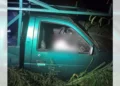 El vehículo de reparto fue localizado a un costado de la vía; transportaba garrafones de agua.