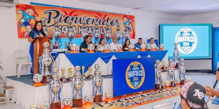 Este martes fue presentado oficialmente la XII Copa Huatulco 2026 de futbol infantil y juvenil.