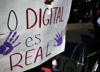 La Fiscalía Especializada en Delitos Electorales de Oaxaca investiga perfiles falsos y campañas de difamación en redes sociales orientadas a frenar la participación política de las mujeres.