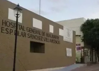 La víctima sufrió un traumatismo craneal severo tras el impacto en la colonia Los Presidentes.