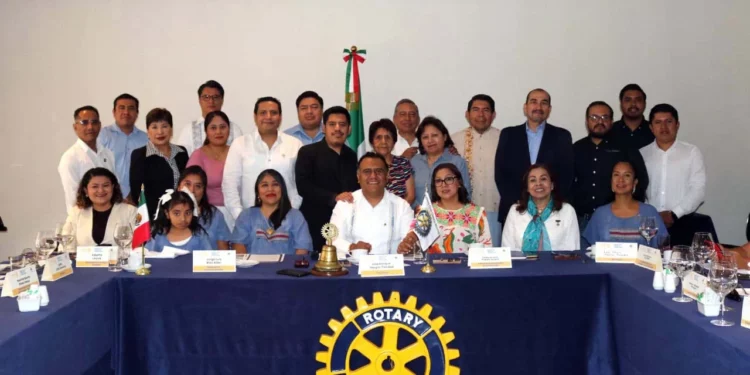 Los representantes de los clubes invitados escucharon el trabajo del presidente saliente Jorge Luis Ríos Allier.