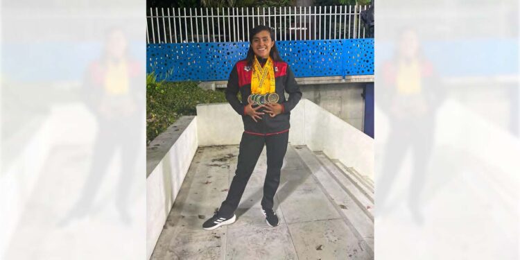 Sahara Monroy García regresa a Oaxaca con ocho medallas.