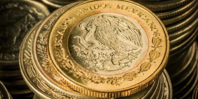 ¿Qué pasará con tus monedas de 10 pesos? Hacienda aclara el cambio que llega este 2026