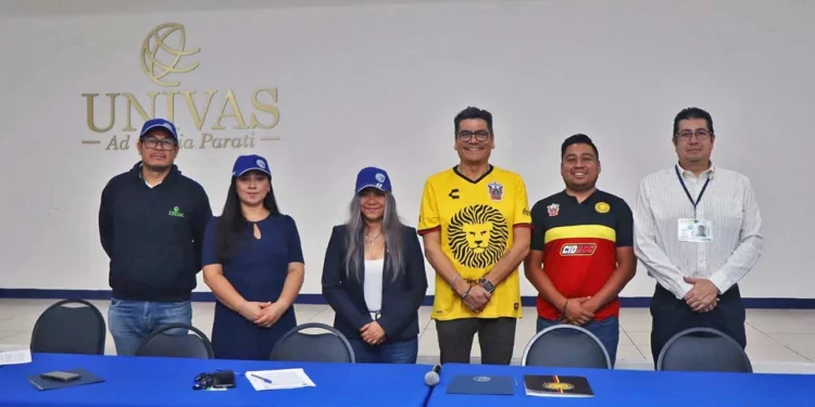 La UNIVAS y Leones Negros Oaxaca firmaron convenio de colaboración.