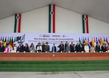 Presidenta entrega reconocimientos a por Plan Kukulkán