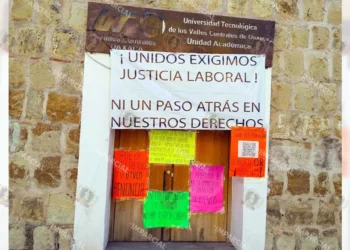 Foto: Adrián Gaytán // Protesta de trabajadores de la UTVCO se ha extendido ya por dos semanas.