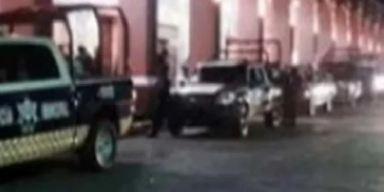 El infractor fue interceptado en la calle Nicolás Bravo tras realizar maniobras bruscas.