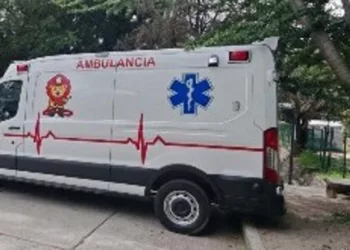 El lesionado presentaba una herida de aproximadamente 10 centímetros en el cráneo.
