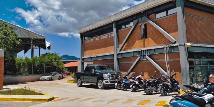 La Vicefiscalía Regional de la Mixteca coordina acciones con el estado vecino de Puebla.