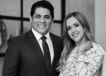 Regidora de Tecate sobrevive a ataque armado; su esposo muere tras la agresión en Baja California