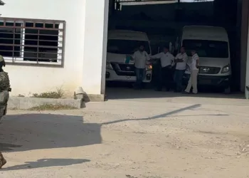 Autobuses de la empresa suspendieron todas sus rutas en la región del Istmo.