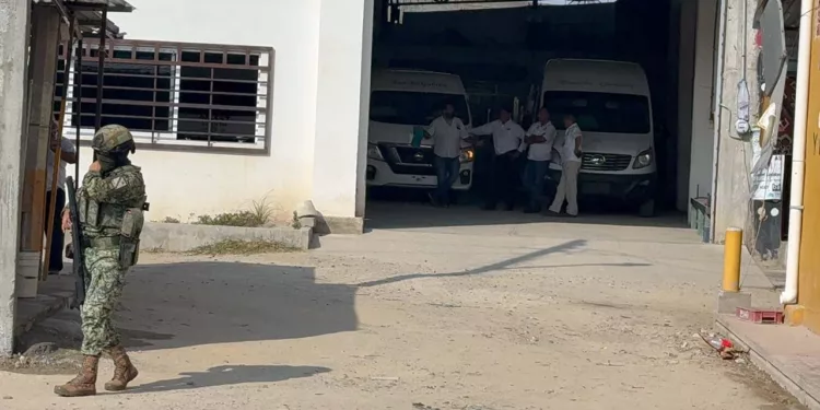 Autobuses de la empresa suspendieron todas sus rutas en la región del Istmo.