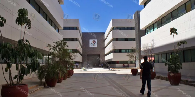 Foto: Archivo el Imparcial // Hasta 6 años de cárcel por tráfico o compra de plazas de burócratas.