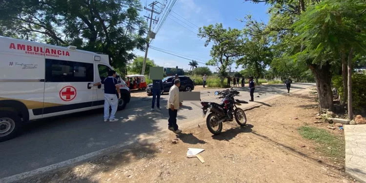 Corporaciones de vialidad abanderaron la carretera federal 131, a la altura de Zimatlán.