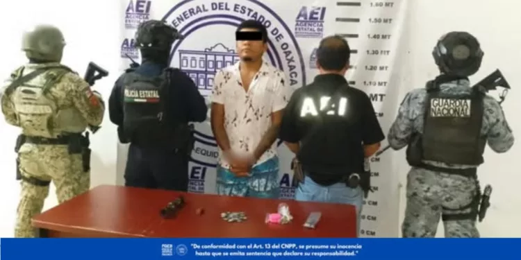 Cae con 36 dosis de cristal en Pinotepa; juez lo envía a proceso