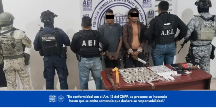 ¡Más de 900 dosis de droga, armas y detenidos!: El saldo de un cateo que sacudió a la Costa de Oaxaca