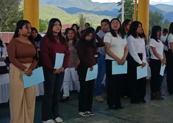 Durante la ceremonia se destacó la importancia de la capacitación técnica como una alternativa para el empleo y el emprendimiento.