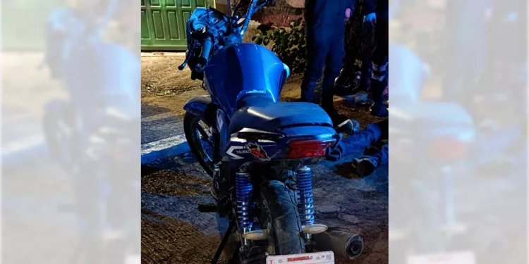 El accidente se suscitó sobre la calle Cuauhtémoc de la colonia Del Maestro.