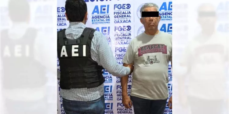 El investigado L.A.L. fue detenido en Puerto Escondido tras permanecer oculto desde 2009.