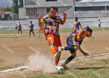 Foto: Leobardo García Reyes // El partido fue intenso.