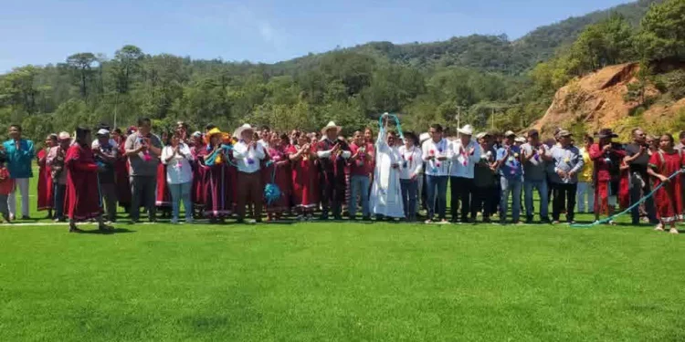 En Santa Cruz Río Venado se inauguró un nuevo espacio deportivo.