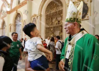 Foto: Adrián Gaytán // El arzobispo convocó a cada persona a reconocer sus virtudes y defectos.