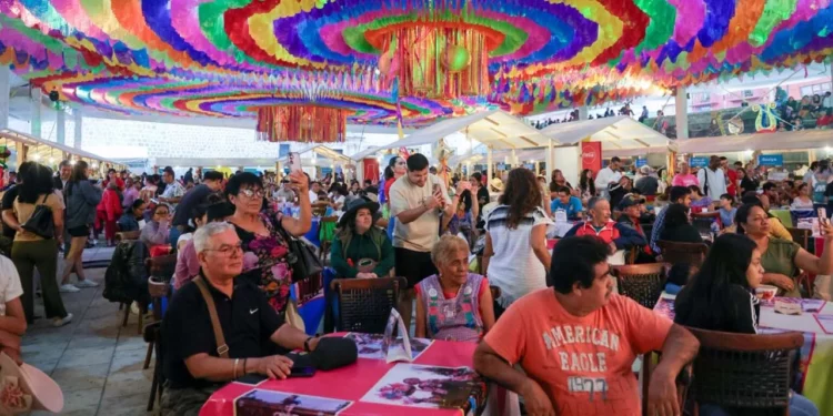 Foto: redes sociales // El tianguis gastronómico se ha realizado en los últimos años en la Plaza de la Danza.