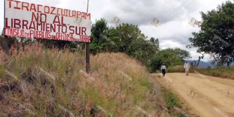 Foto: Archivo El Imparcial // El trazo del Libramiento Sur de Oaxaca proyecta cruzar por áreas ejidales y parcelas de alta productividad agroecológica en los Valles Centrales.