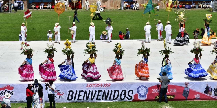 En la Guelaguetza magisterial la entrada será gratuita para el público en general.