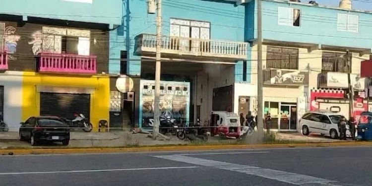 Un cadáver a la puerta y la misma exigencia de siempre: vecinos piden cerrar el bar en Villa de Etla