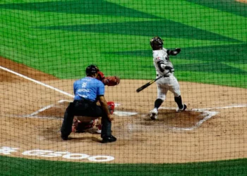 Foto: Damiana Plata // Los Diablos Rojos del México se quedaron con el tercer juego de la serie al derrotar a Guerreros 9 carreras por 4.