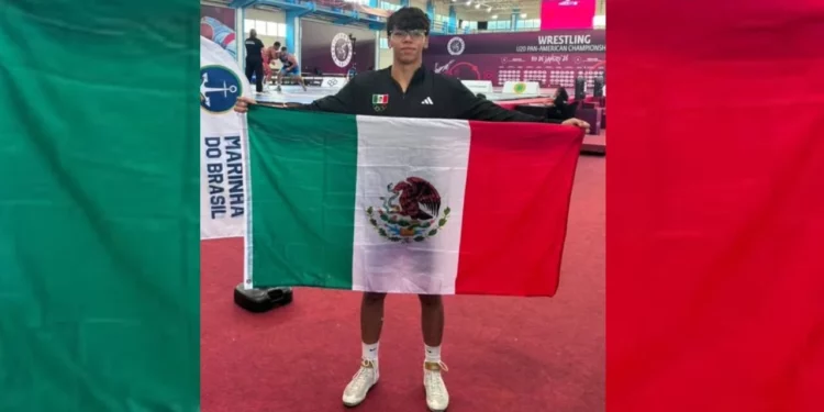 Con apenas 17 años, derrota a cuatro países y se convierte en el mejor luchador de América
