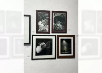 La fotógrafa mixteca presentó una serie de imágenes que exploran la identidad del pueblo Ñuu Savi.