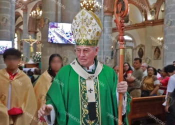 Foto: Adrián Gaytán // Monseñor llamó a anteponer el diálogo para solucionar los conflictos.