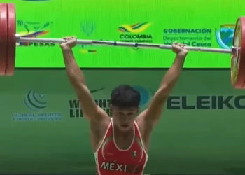 VIDEO | ¡Orgullo mexicano en las pesas! Víctor Méndez, de 17 años, conquista el mundo con dos oros en Colombia