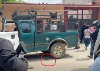 VIDEOS | Amenaza armada tras choque moviliza a agentes y acaba con tres detenidos