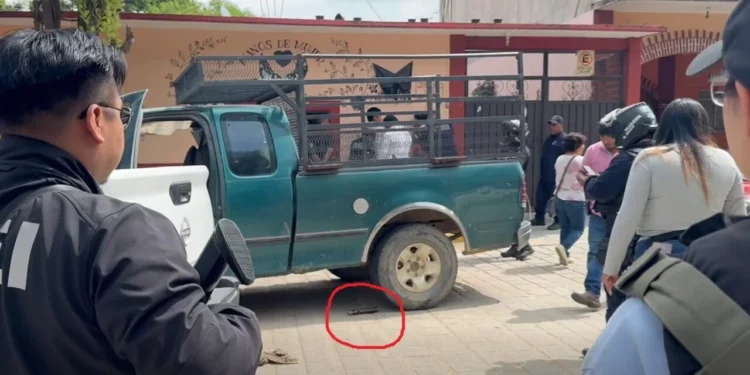 VIDEOS | Amenaza armada tras choque moviliza a agentes y acaba con tres detenidos