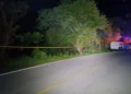 Personal de la Marina, policías y comuneros unieron esfuerzos para extraer el cadáver flotante entre la maleza del paraje “La Hondura”