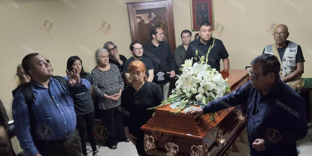 VIDEO | Despiden a Francisco Alejandro Leyva con homenaje de cuerpo presente en su hogar