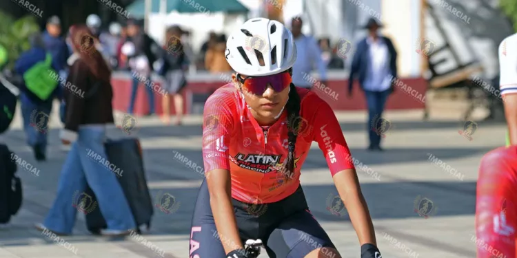 Fotos: Leobardo García Reyes // Shekinah Dehesa se integró al equipo Latín All Star de Guanajuato.