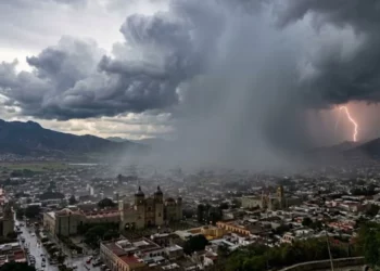 ¿Qué es la “tormenta negra” que amenaza a México y qué estados serán más afectados?