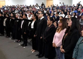 Histórico: se unen los tres Poderes por la justicia civil y familiar en Oaxaca