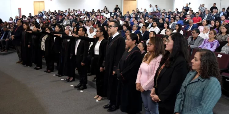 Histórico: se unen los tres Poderes por la justicia civil y familiar en Oaxaca