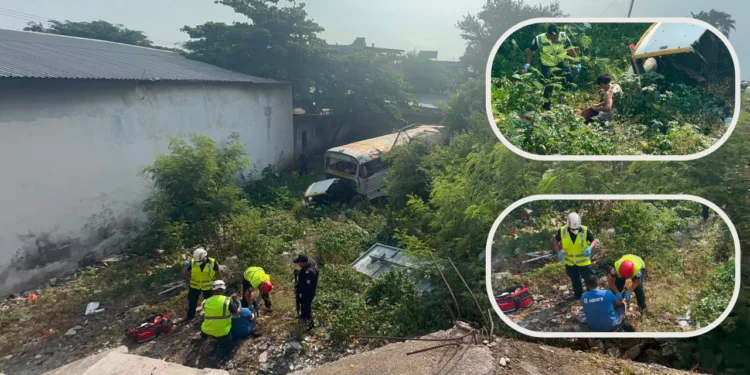 ¡Sin frenos y al borde de la tragedia! Autobús termina fuera de la carretera en Juchitán