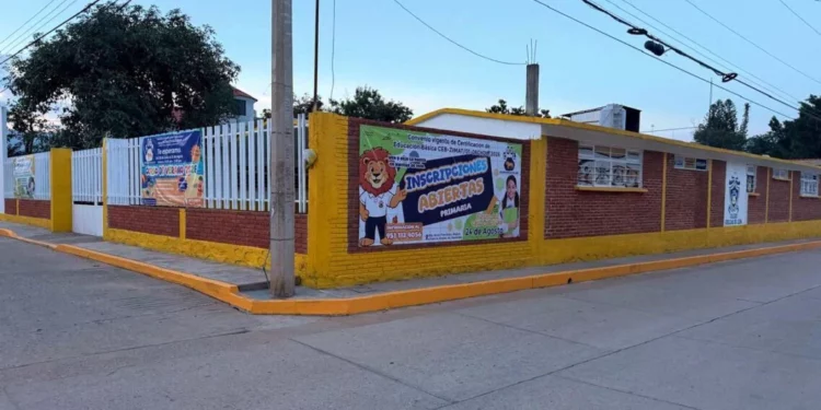 Escuela en Zimatlán cuenta con programas “vigentes y actualizados”