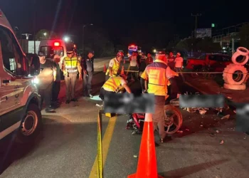 Tres jóvenes permanecen graves tras choque frontal de motocicletas en Matías Romero