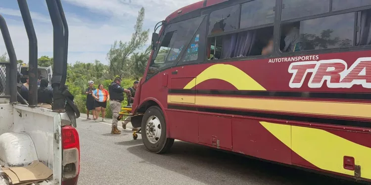 Trascendió que la unidad cubría la ruta de La Ventosa hacia Juchitán cuando fue interceptada por los agresores.