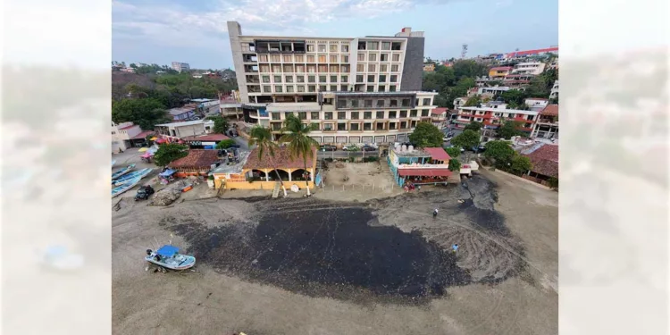 Sacan a Puerto Escondido de lista negra de playas contaminadas